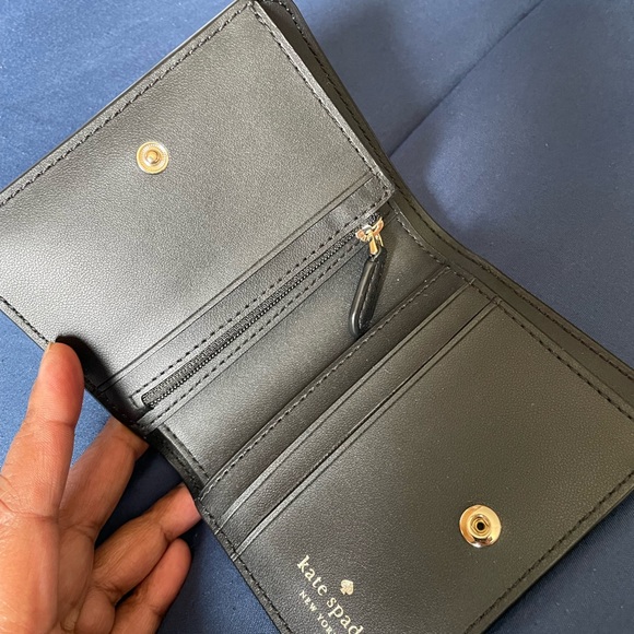 Kate Spade Wallet - Picture 5 of 8